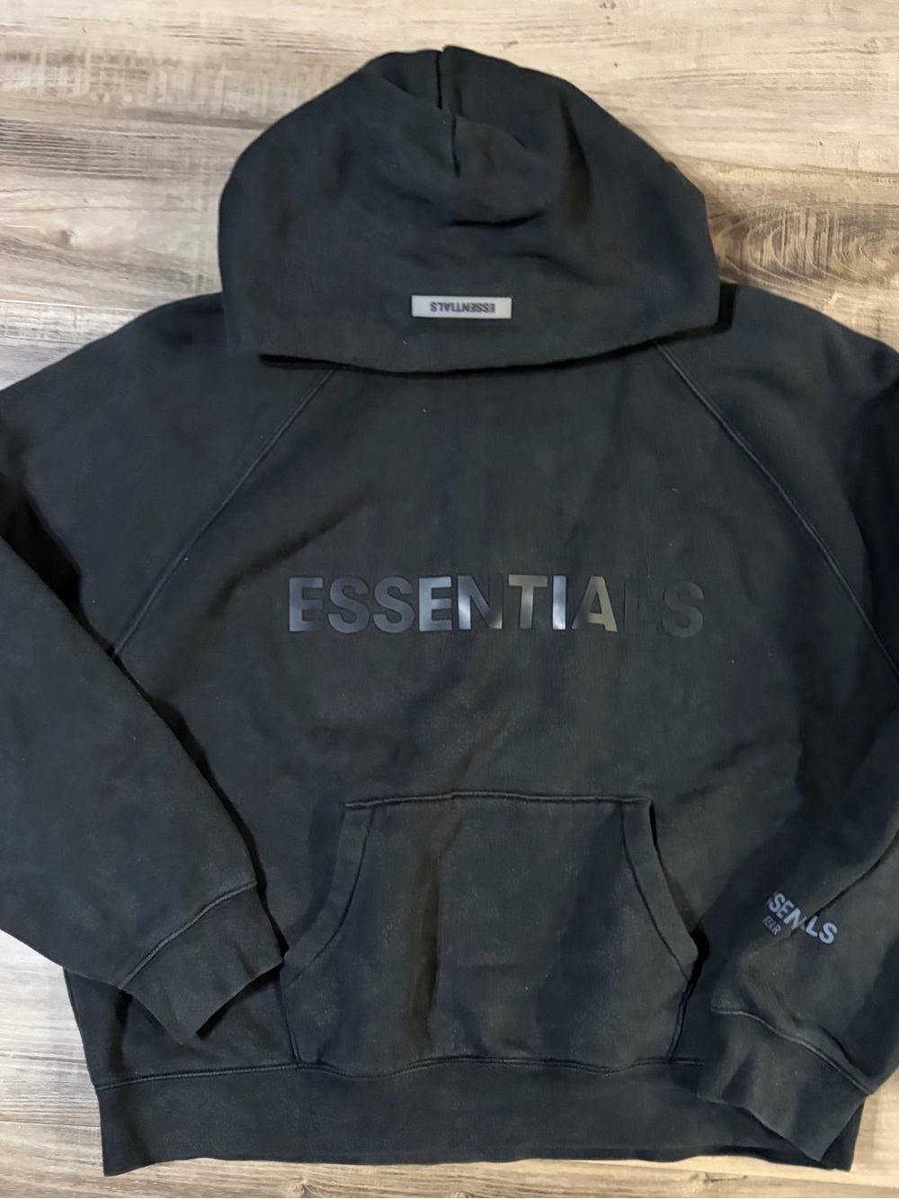 FEAR OF GOD ESSENTIALS
logo-appliqué Essentials hoodie